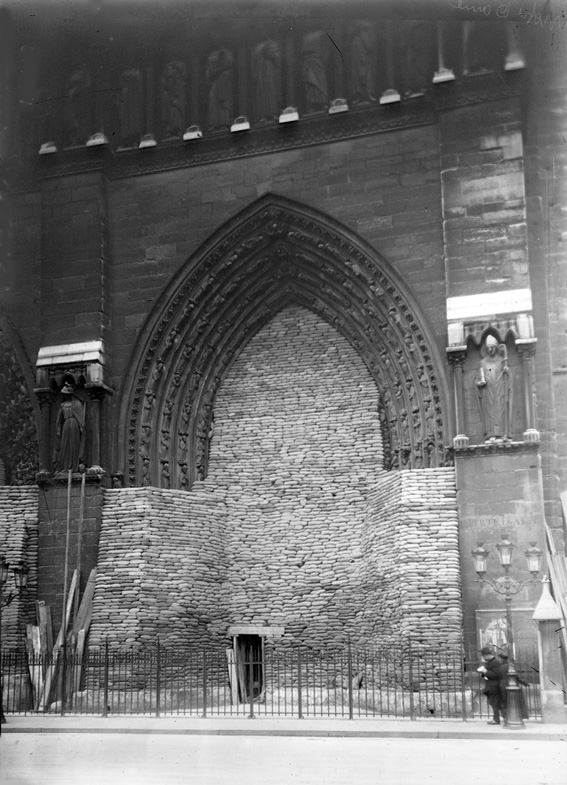 Notre-Dame de Paris - 1918 - II² - .jpg