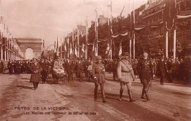 PotronDefileVictoire_resize.jpg