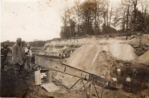 LA NEUVILLE EN BEINE CARRIERES 1917 003.jpg