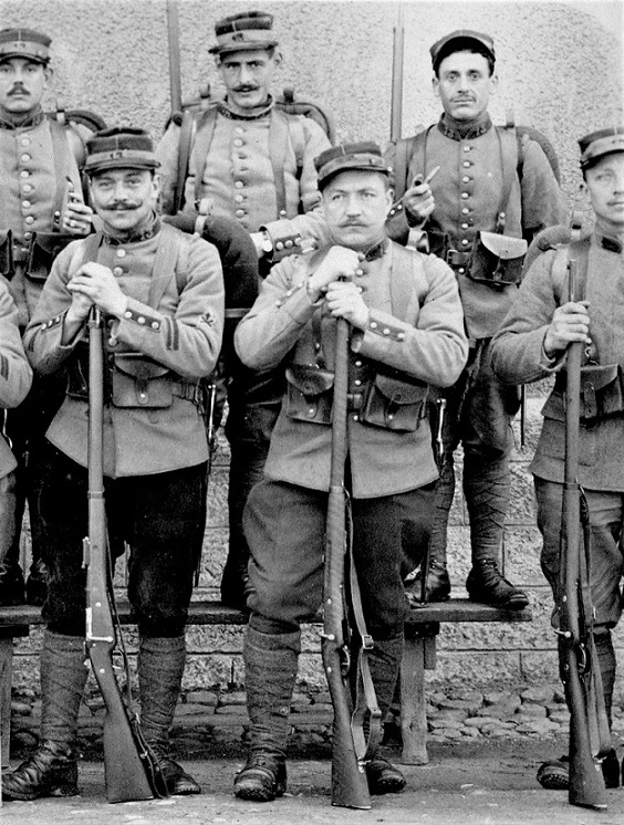 Hussards fusil mle 1907 colonial.jpg