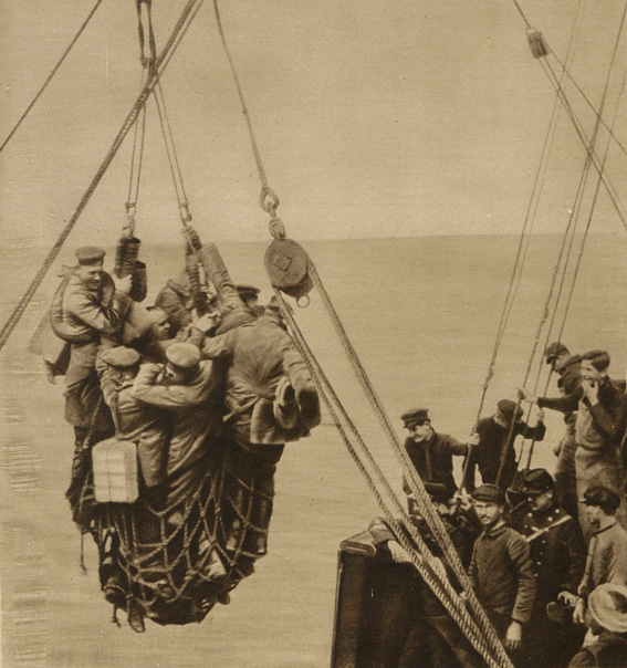 Le Miroir 22-VIII-1915 -  .jpeg