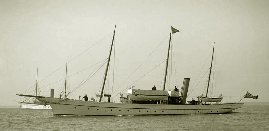 SEA SNAKE - Yacht - I - .JPG