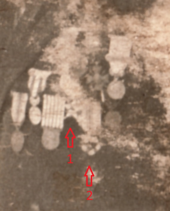 Décorations 1 (vers 1950).jpg