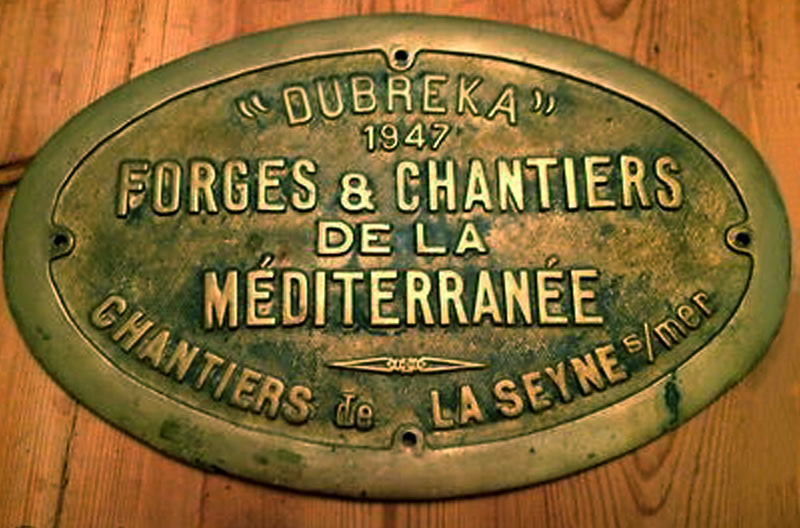 29 - FCM - Plaque constructeur (01)-min.jpg