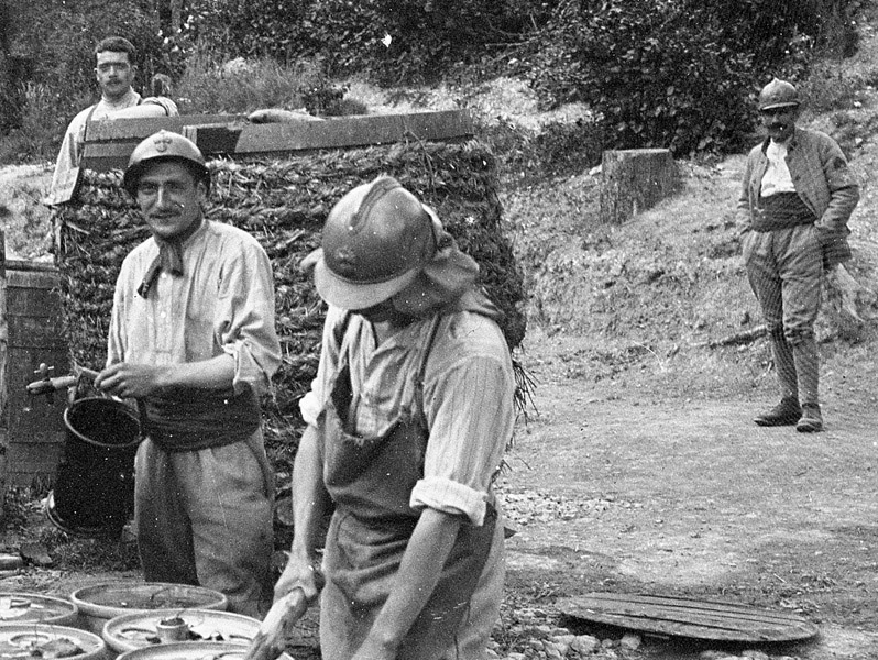 7c Cuve chauffée de vin peut-être avec norvégienne en 1916.jpg