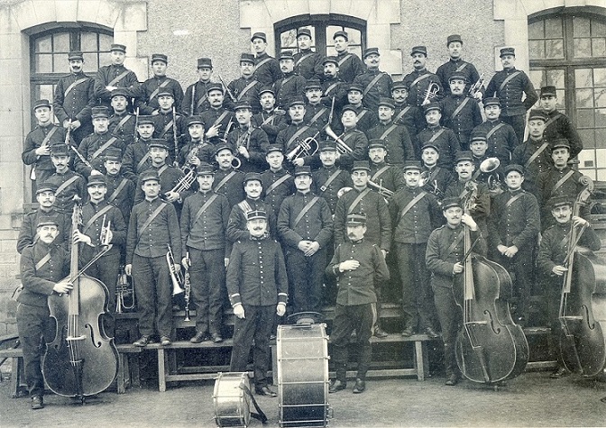 Musique Ecole Artie Poitiers 1912.jpg
