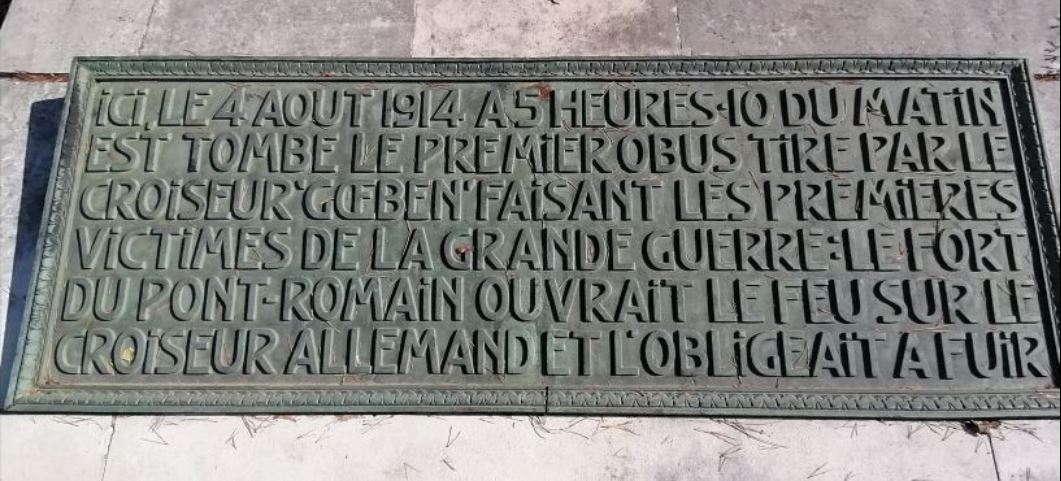 Plaque commémorative - .JPG