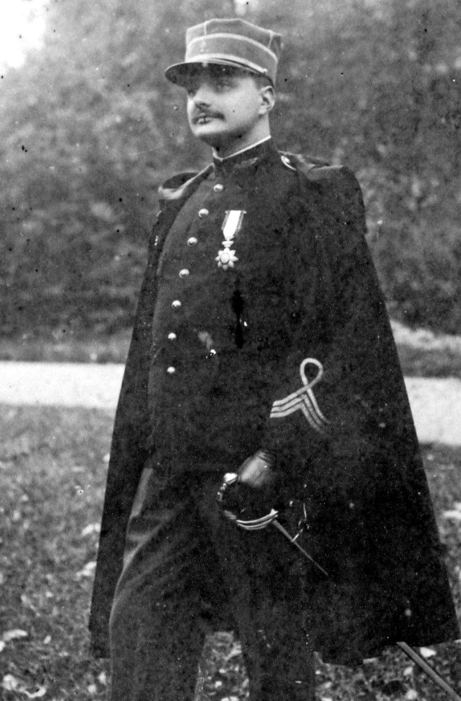 1890-1904 Garde principal 2e classe (Sergent-major).jpg