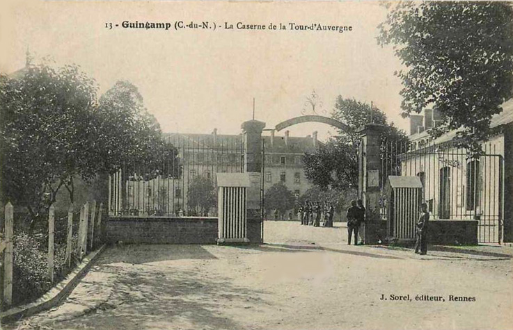 GUINGAMP – Caserne de la Tour d’Auvergne – II – .jpg