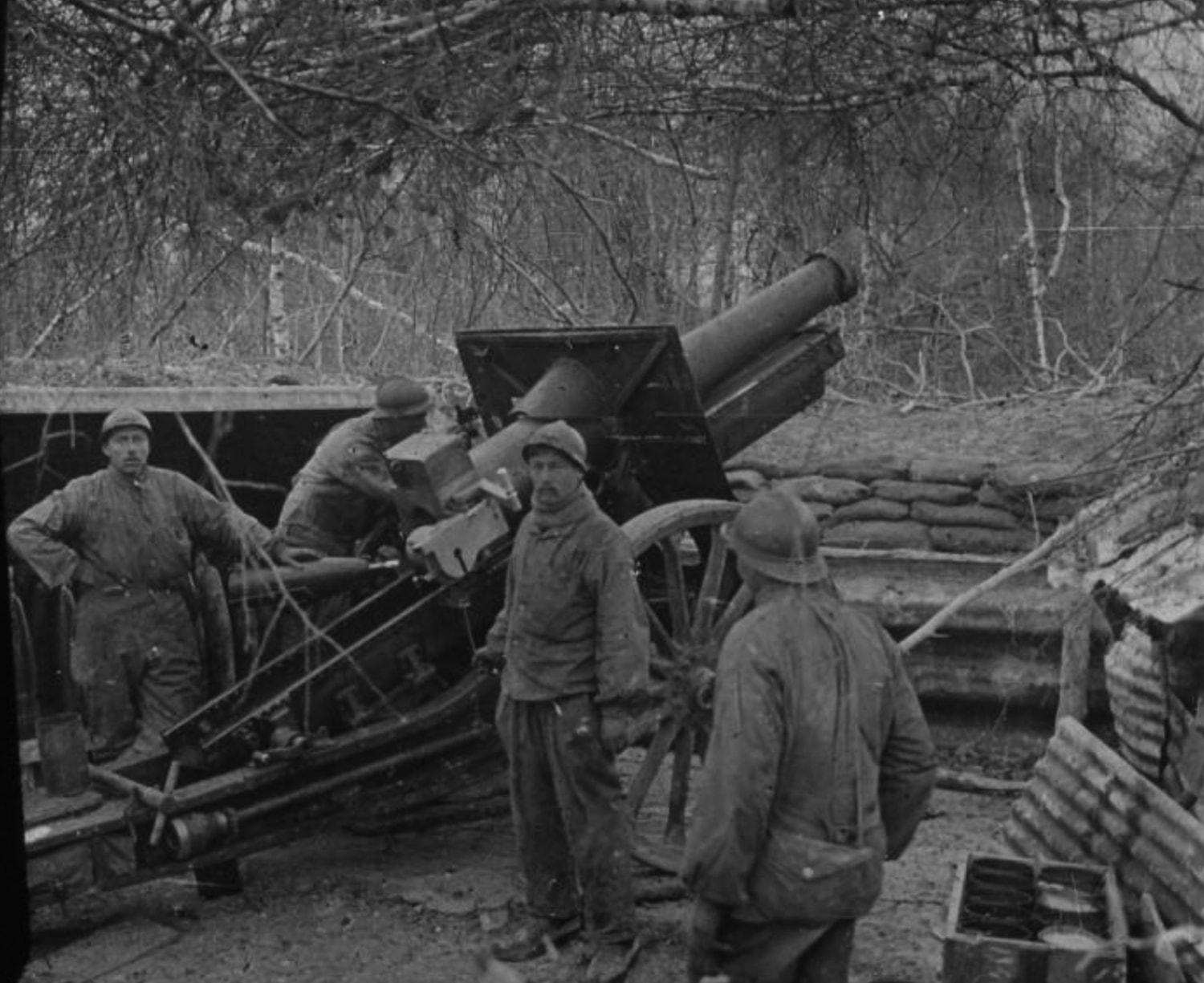 FRA - 155 mm Schneider Mdle 1915 (04)-min.jpg