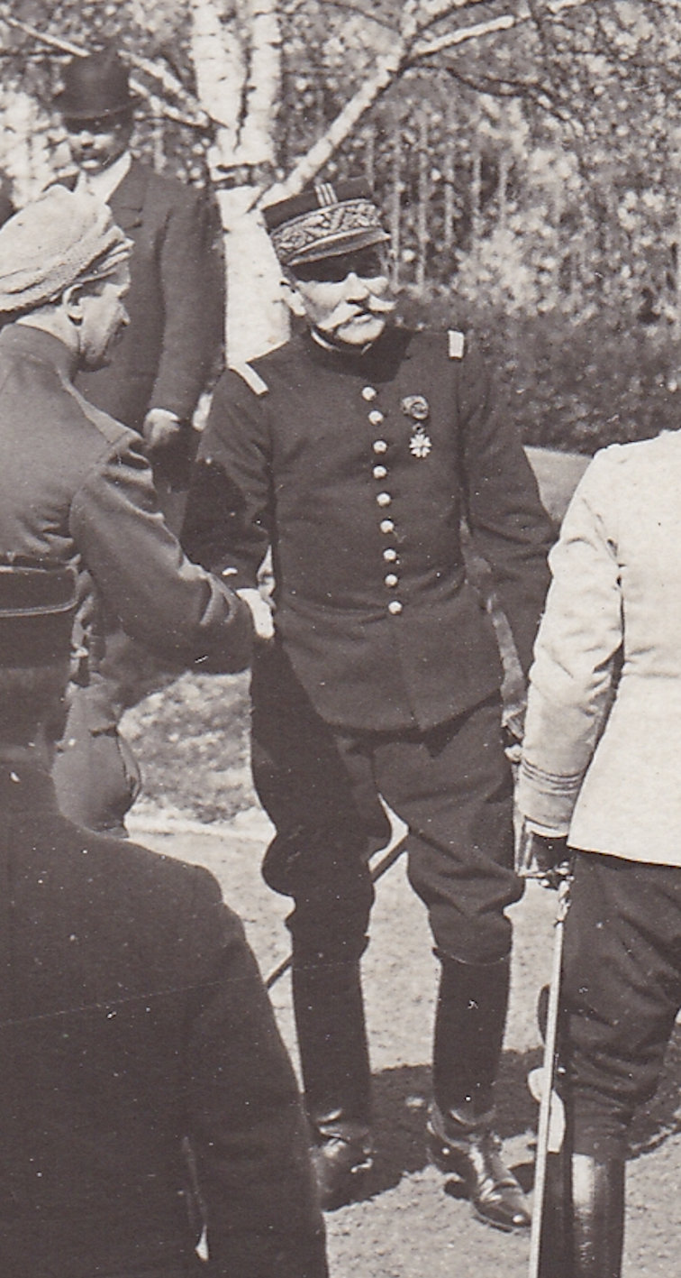 general 1.jpg