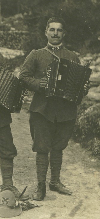 REGIS Charles 1915.jpg