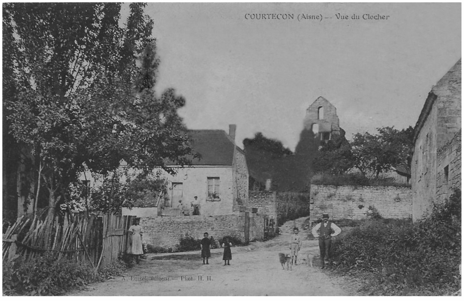 26a - Aisne - Village de Courtecon .jpg