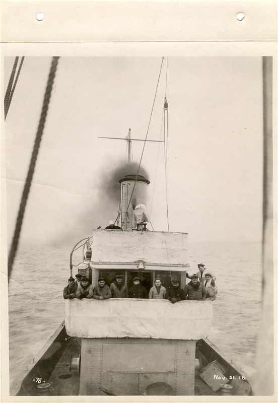 The crew of one of the minesweepers 1918