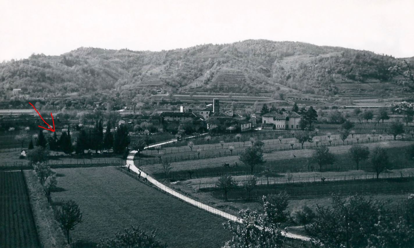 A2 DOLEGNA-DEL-COLLIO - Monument.JPG