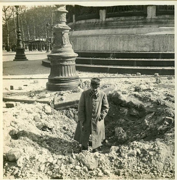 Cl Challéat Place de la République.jpg