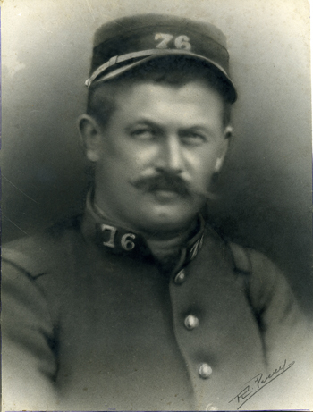 Beauducel Léon sergent au 76e RIT.jpg