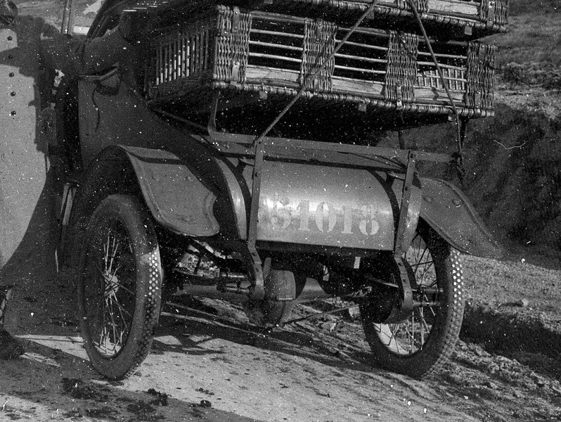 29e Voiture N° 51018 avec casiers à pigeons1.jpg