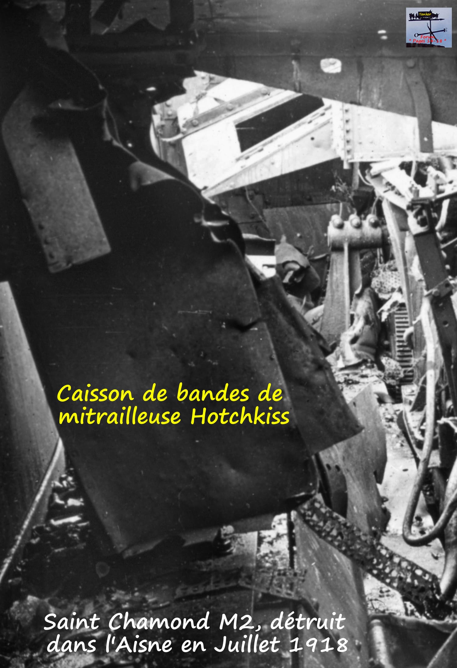Aisne 1918 - St Chamond M2 détruit (01)-min.jpg