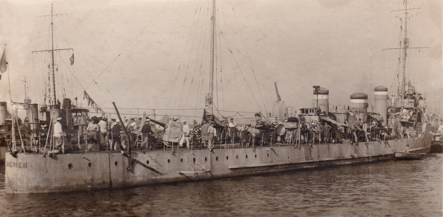 ALGERIEN – Torpilleur d’escadre – Split 1919  – .jpg