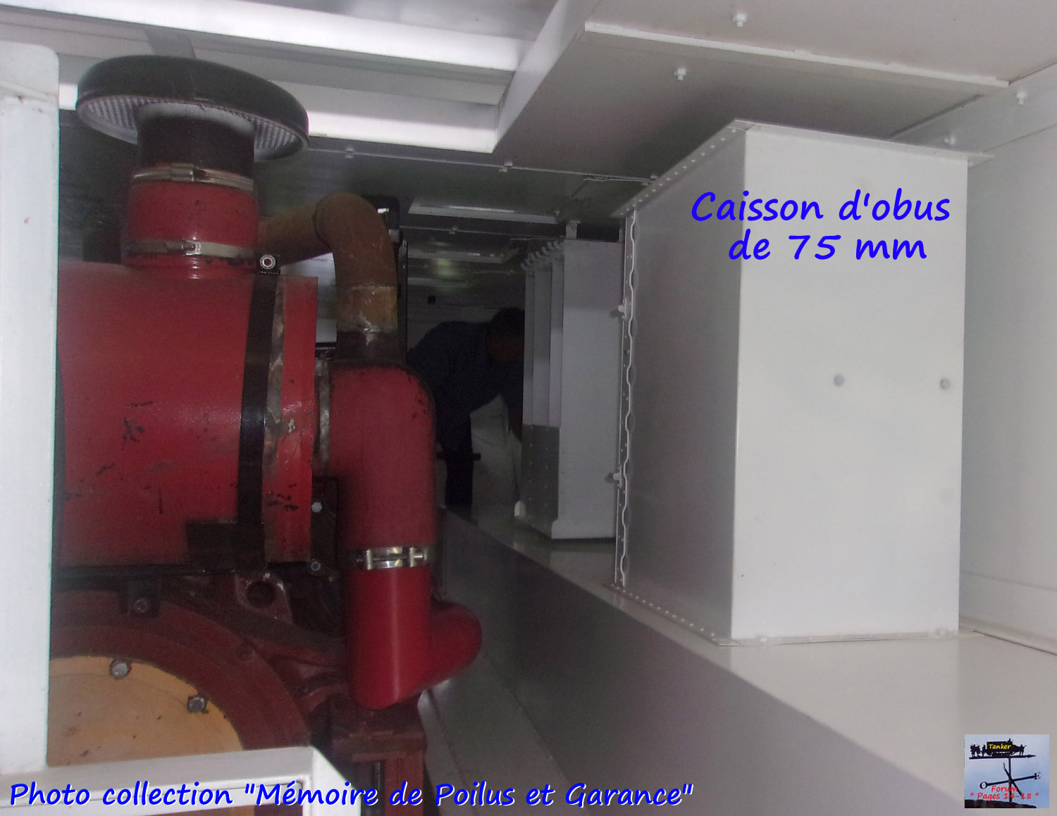 38 - Caisson d'obus latéral droit.jpg