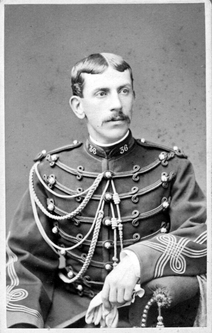 1880-1900 Officier détaché 36e RA.jpg