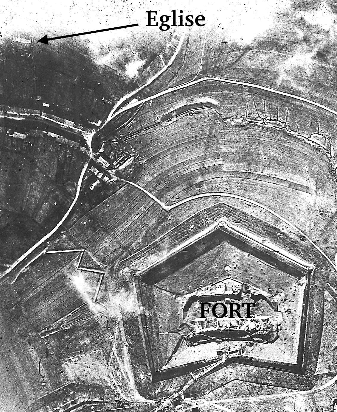 Douaumont aéro 15.jpg