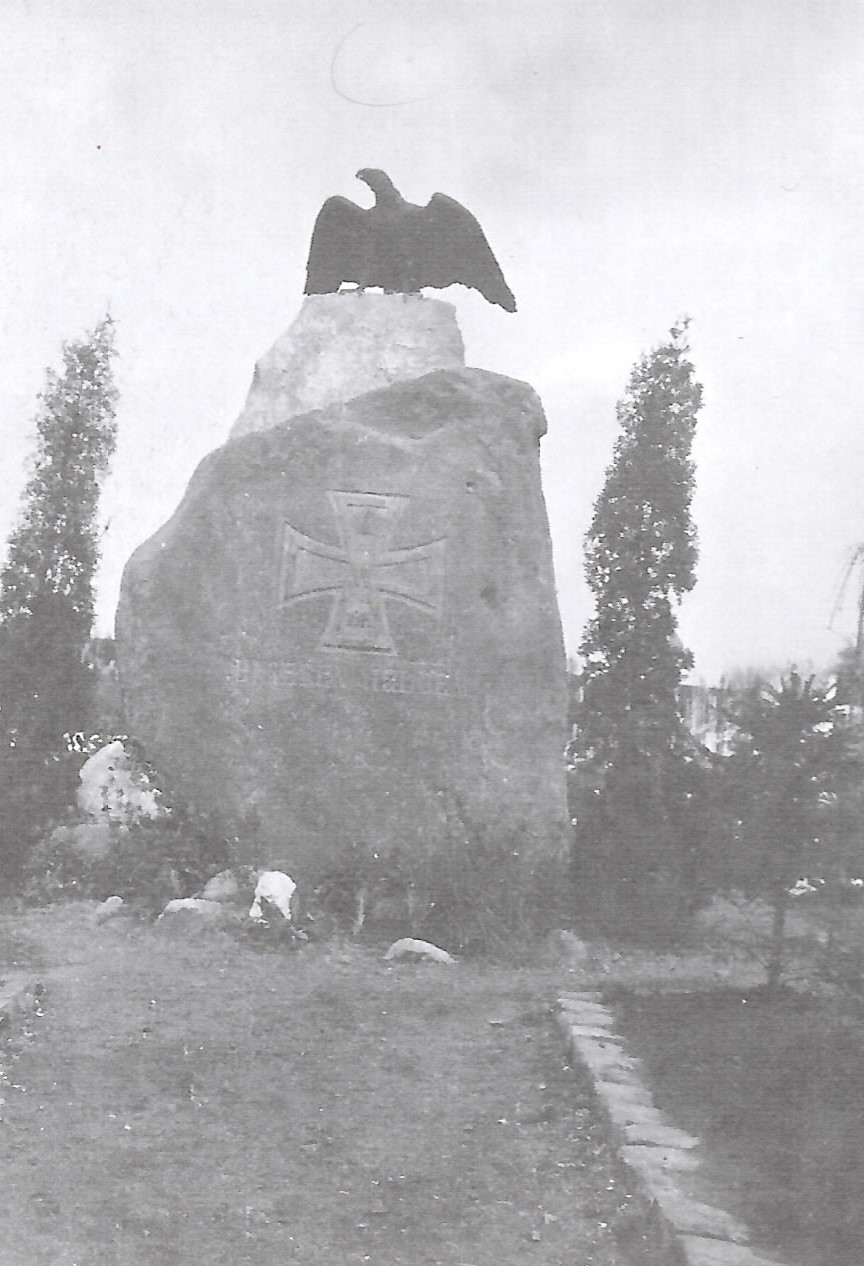 CIMETIERE ALLEMAND CHAUNY 1915 B.jpg