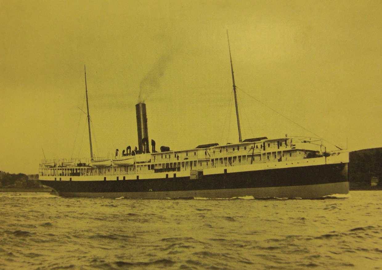 Coastal Mail Steamer Peru 1896.jpg