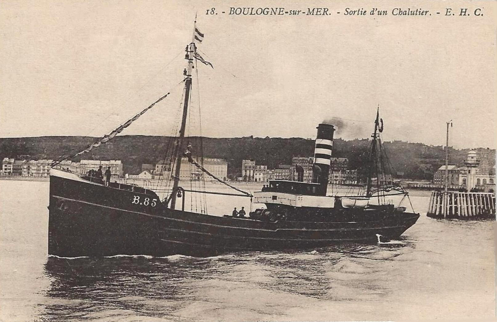 L'AMÉRIQUE  – Chalutier – I – .jpg
