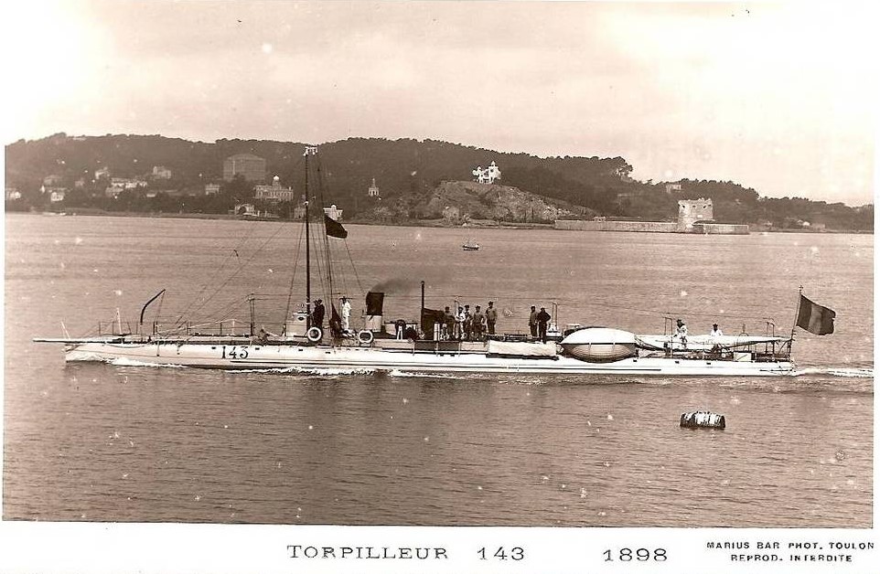 T143 942_001.jpg