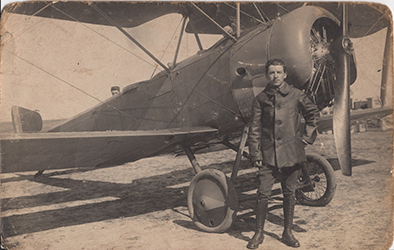 Jules Colace devant avion 1918-1.jpg