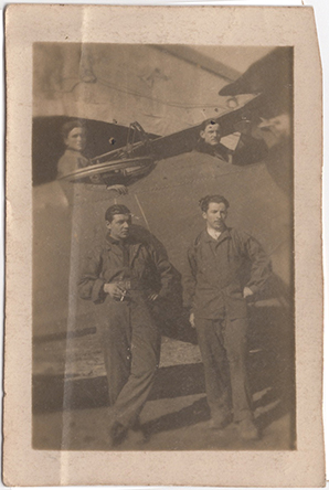 Avion avec 4 personnes.jpg
