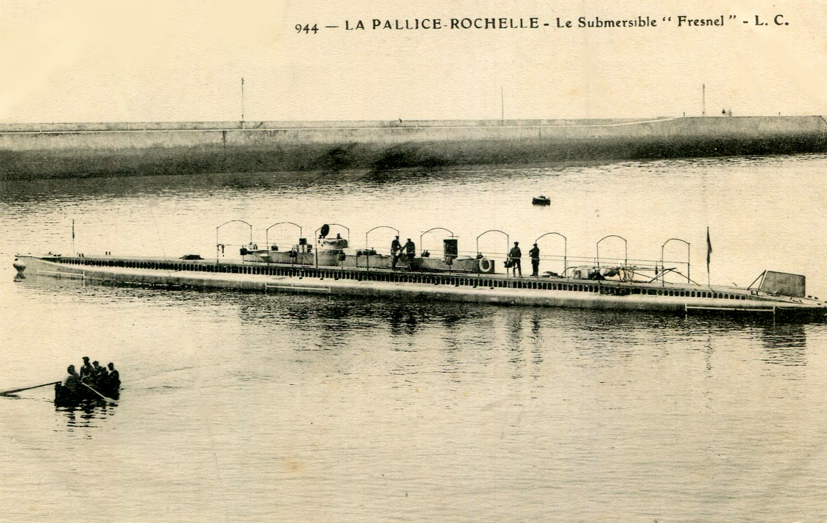 FRESNEL – Sous-marin de haute mer – I –  .jpg