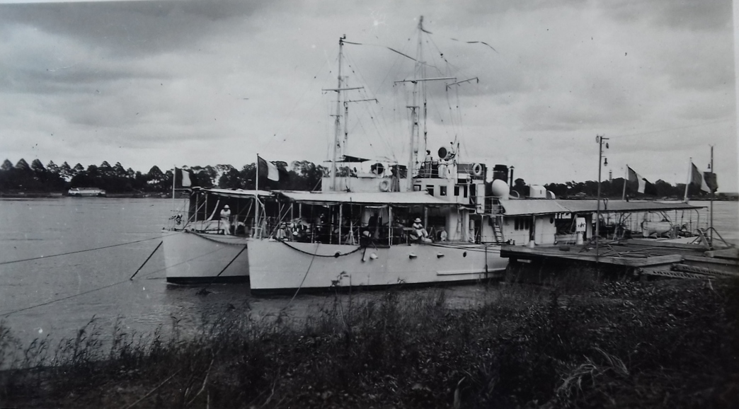 C112 1935 devenu  AVALANCHE  et C111 CDT BOURDAIS à saigon.jpg