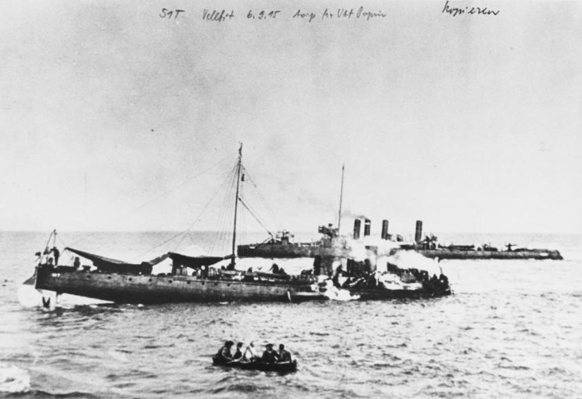 torpilleur_autrichien U51 coulé par SM Papin.jpg