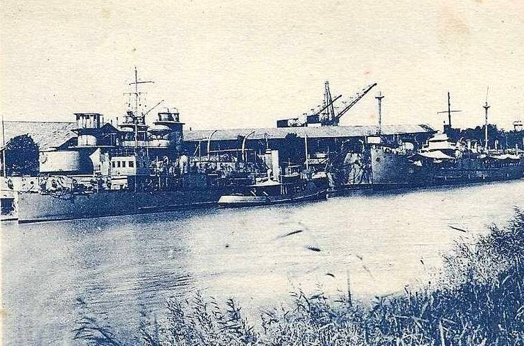 QUARTZ 1922 à rochefort.jpg