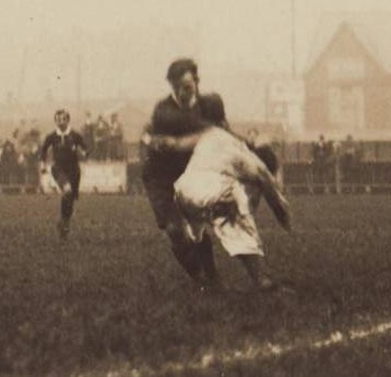 f w 1912 zoom.jpg