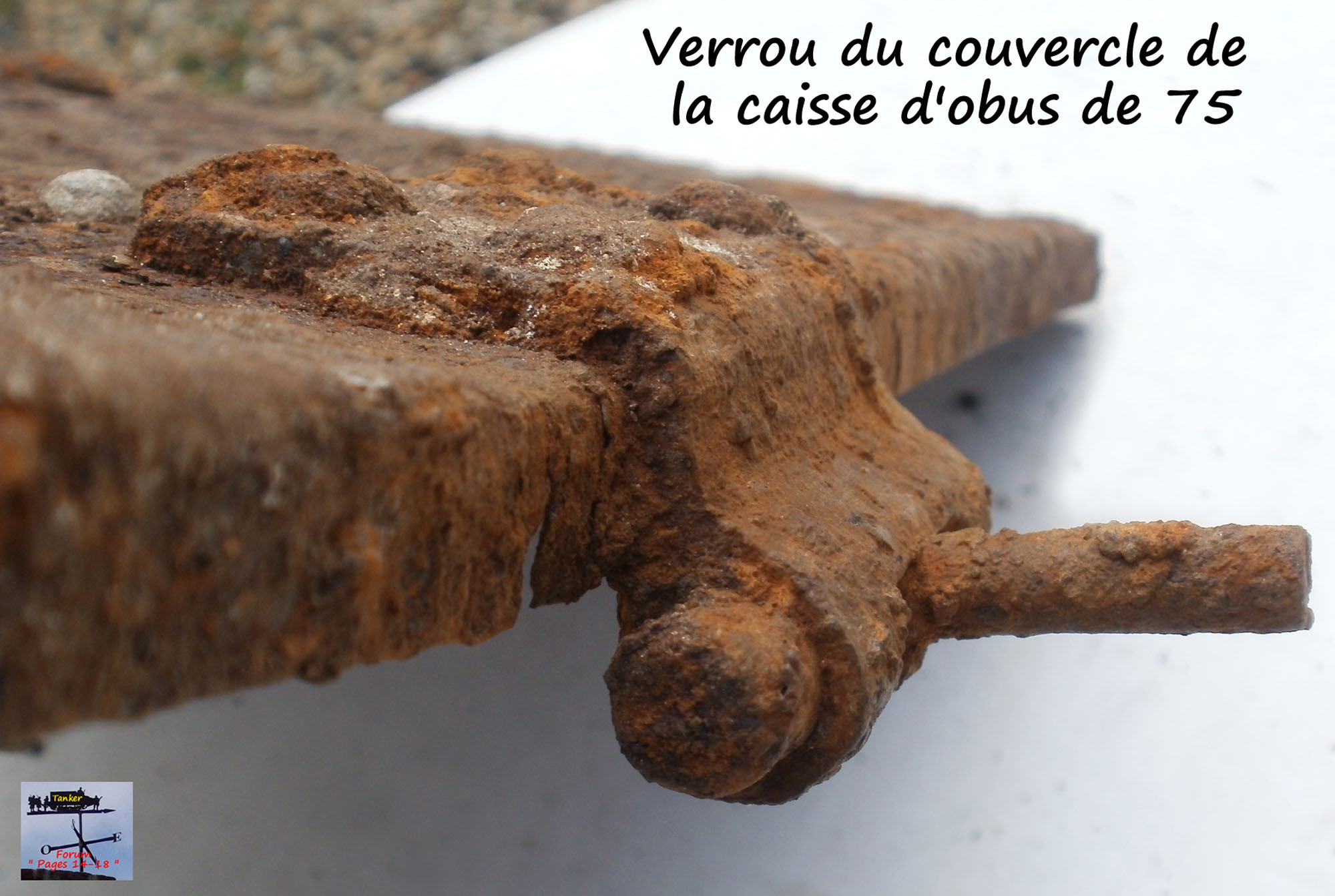 11a - Verrou de fermeture du couvercle.jpg