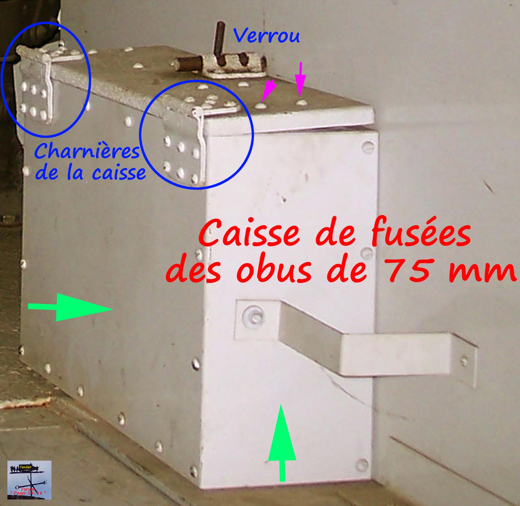 19a - Caisse des fusées.jpg