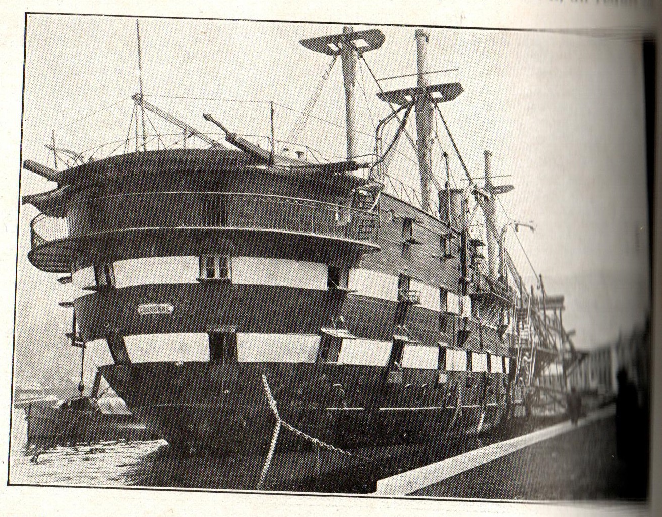 COURONNE_fregate_cuirassee_19110910.jpg