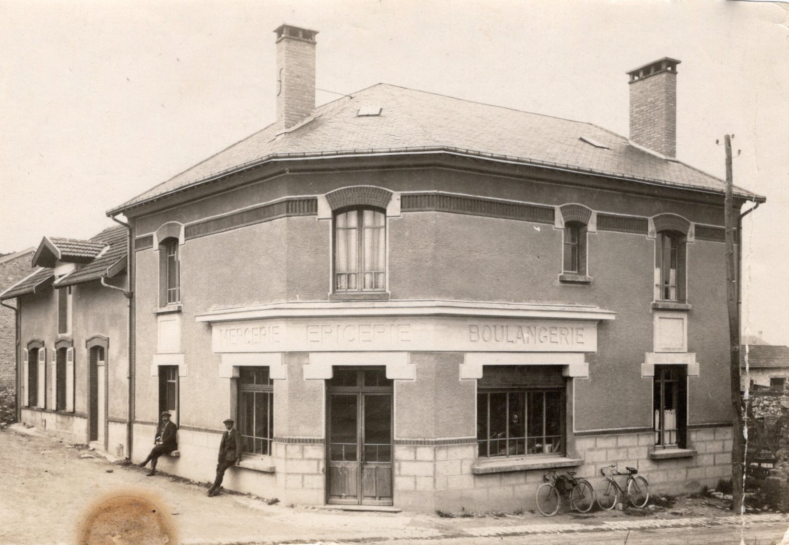 vf ww1 store 1a small.jpg