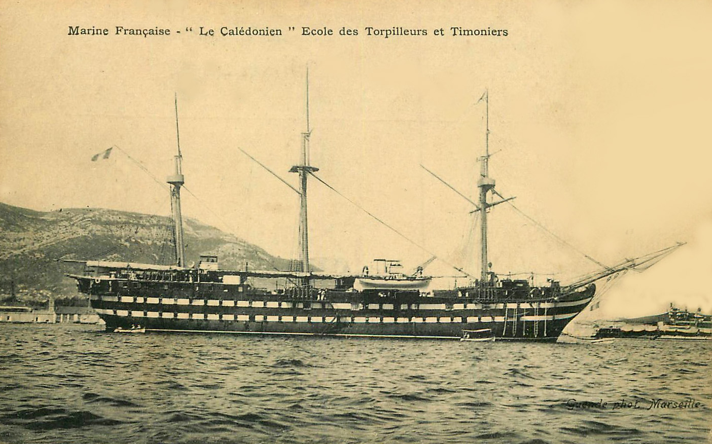CALÉDONIEN – Vaisseau – II – .jpg