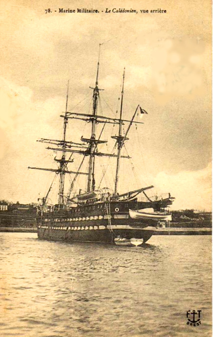 CALÉDONIEN – Vaisseau – V – .jpg