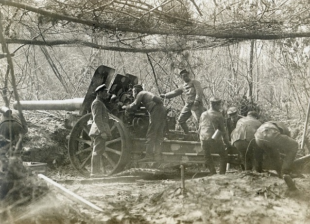 18,5 cm Versuchs-Haubitze 16 Foucaucourt.jpg