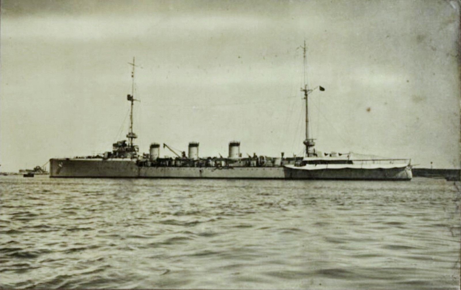 QUARTO 1917.jpg