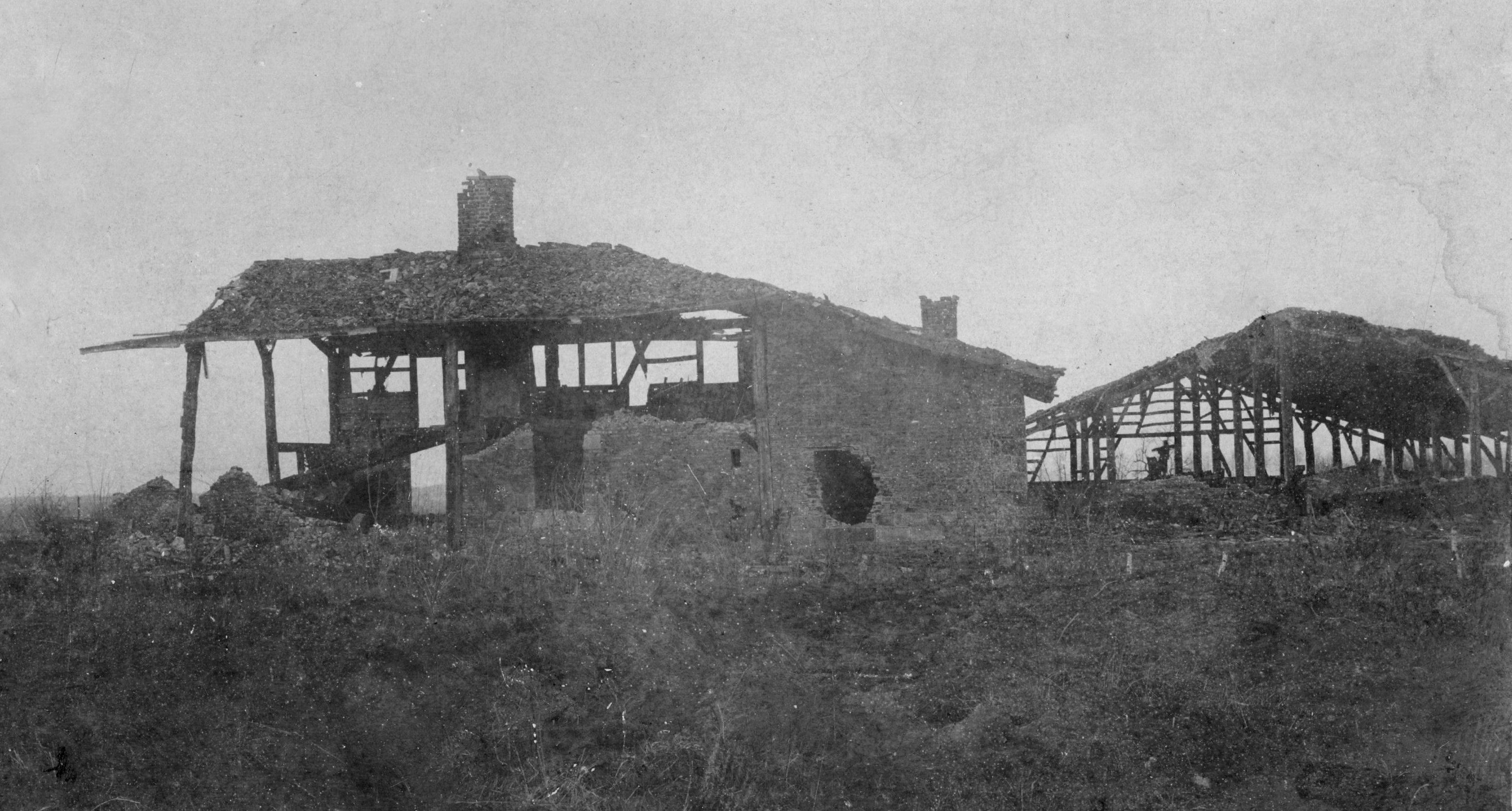 ww1 farm blown up.jpg