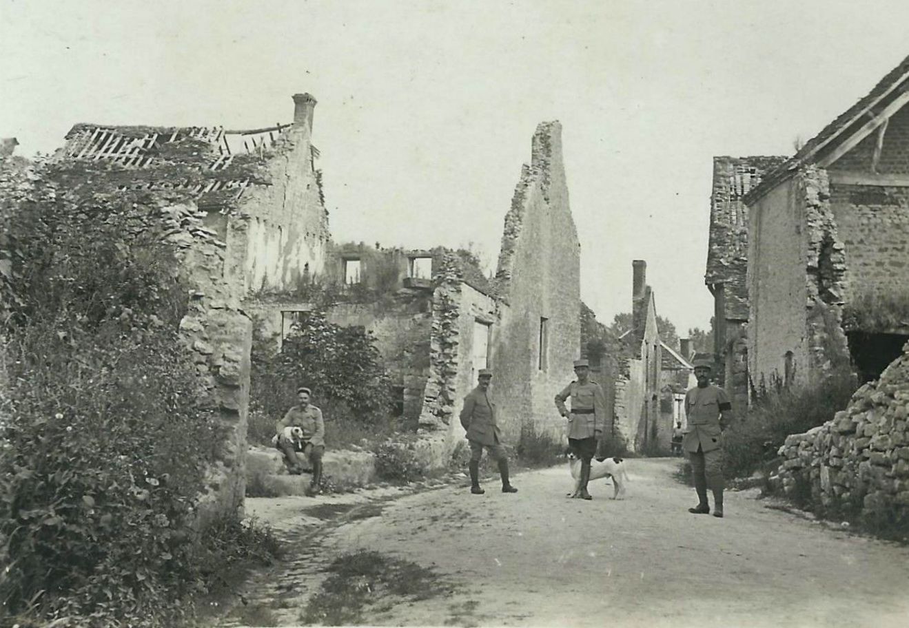 ww1 vf photo of street.jpg