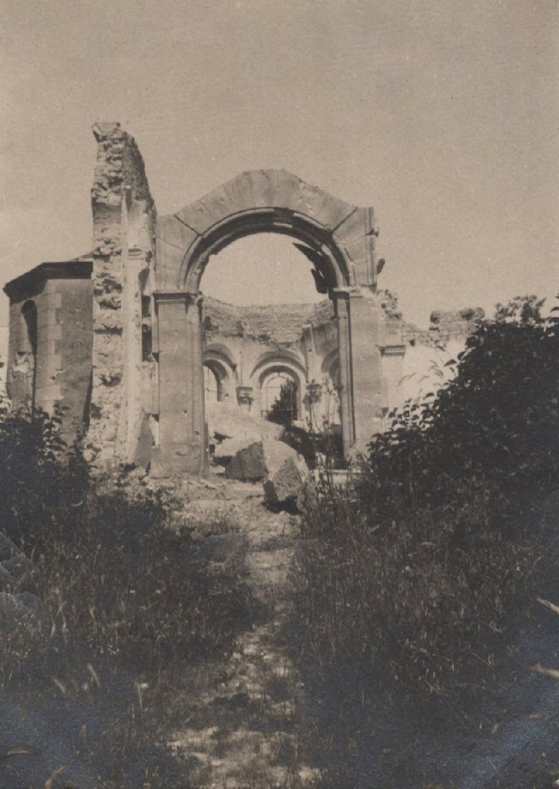 ww1 church th.jpg