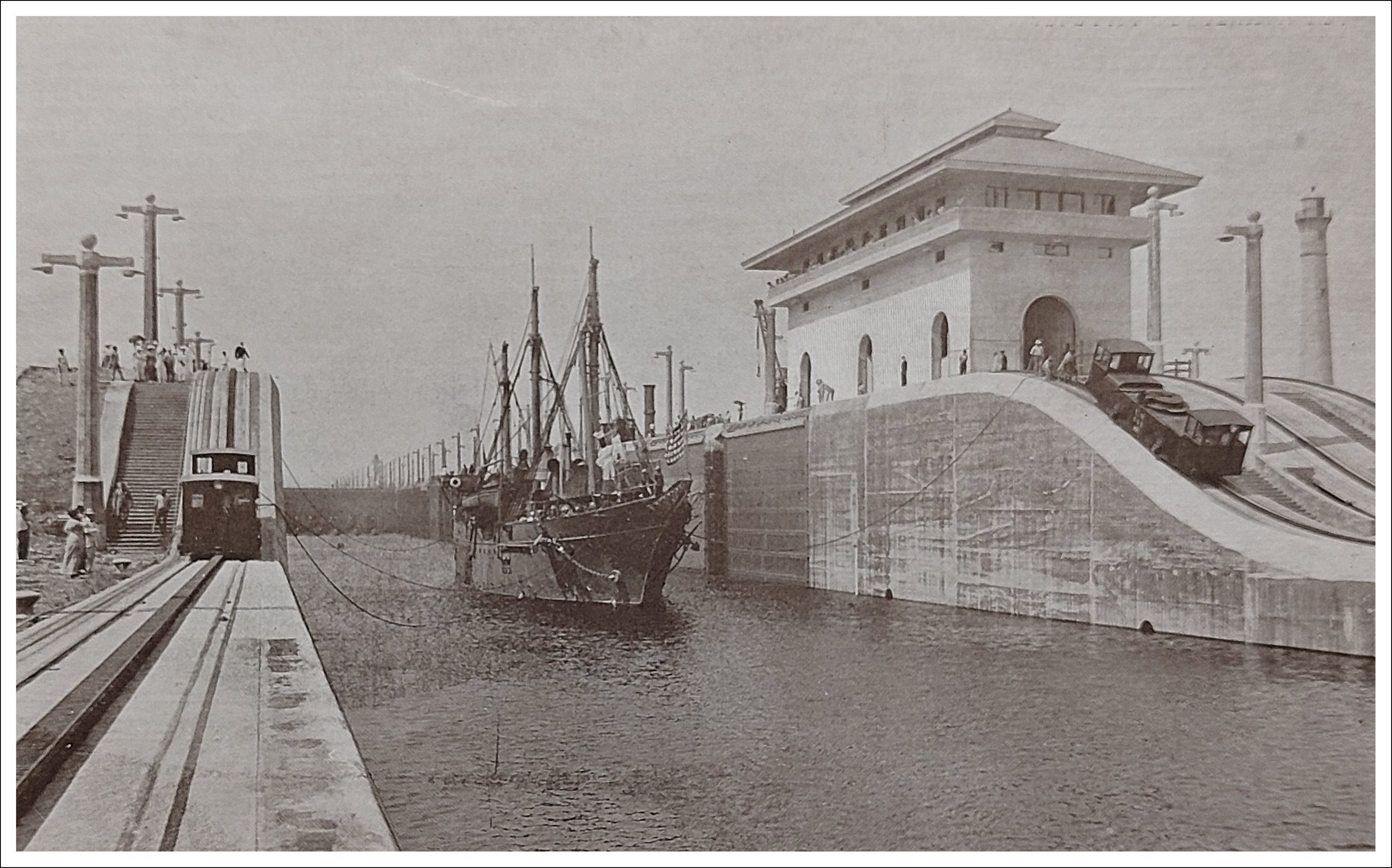 Panama LI 1914-05-23 b -.jpg